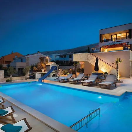 Emma Pag Holiday home
